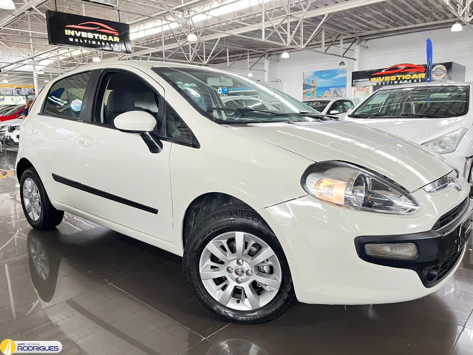 Fiat Punto · veículo de exemplo